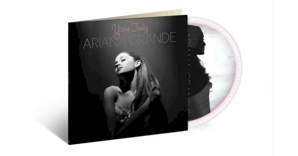 Ariana Grande: 'Yours Truly' ganha edição de 10 anos em vinil picture disc